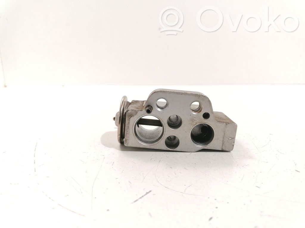 Audi A4 S4 B8 8K Klimaventil Expansionsventil 
