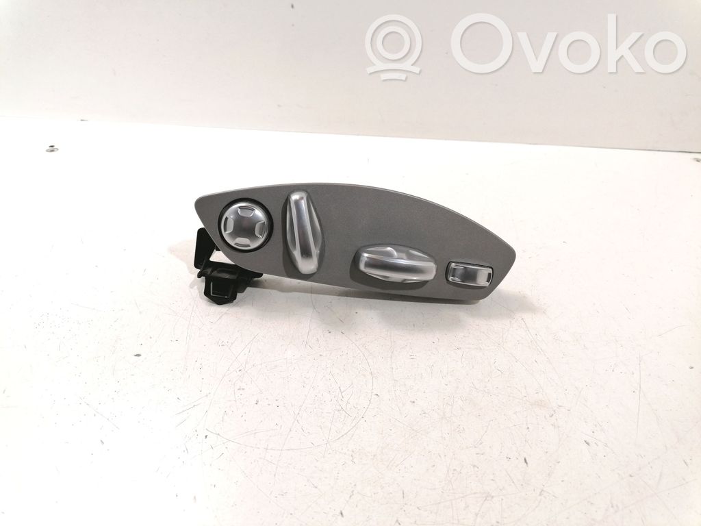 Porsche Cayenne (92A) Seat control switch 