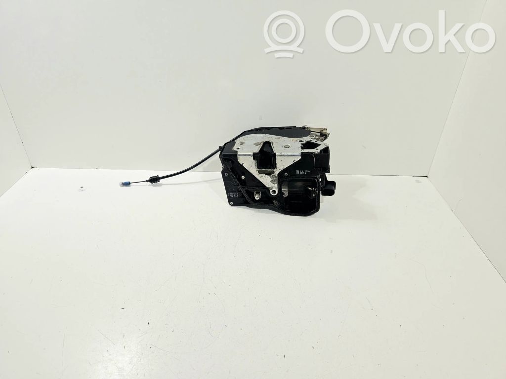 BMW 7 E65 E66 Priekšpusē slēdzene 
