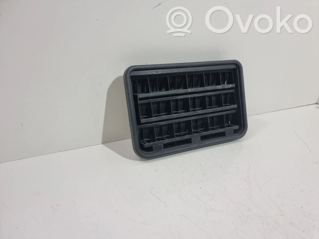 BMW 3 E92 E93 Quarter panel pressure vent 