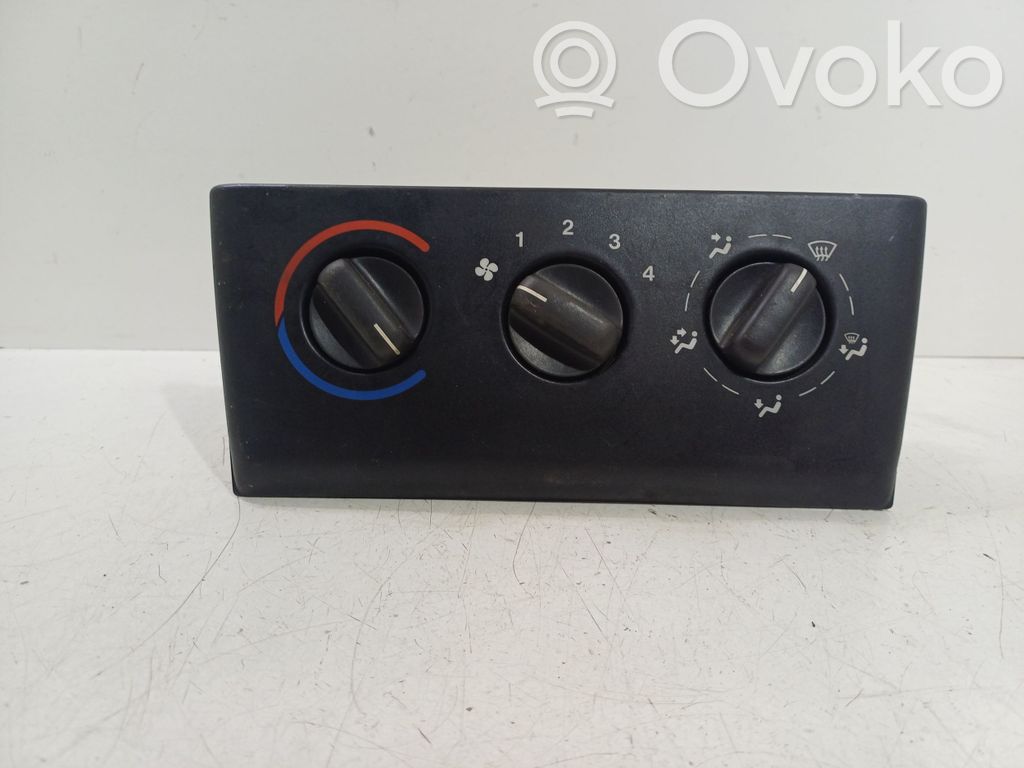 Opel Vectra B Climate control unit 