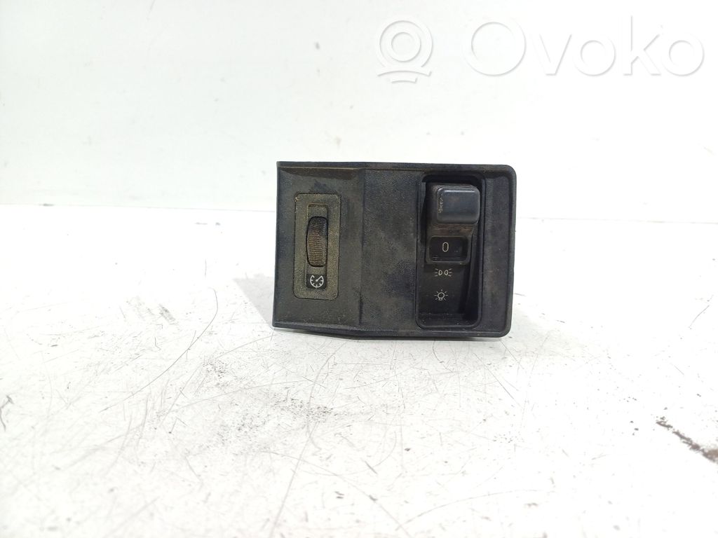 Light switch   8110497,83512351