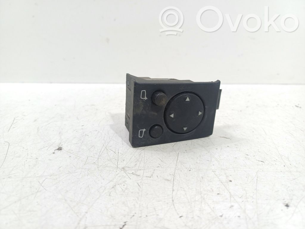 Audi A6 S6 C4 4A Wing mirror switch 