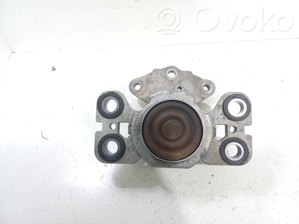 Volvo S60 Engine mount bracket 