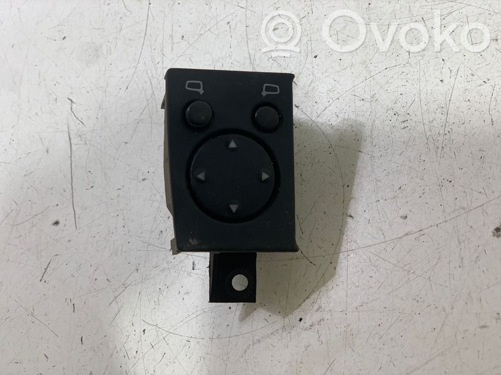 Audi A6 S6 C4 4A Wing mirror switch 