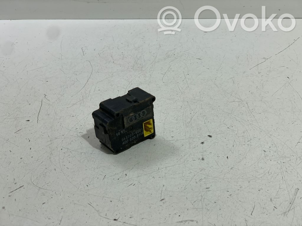 Audi A8 S8 D2 4D Tuloilmaventtiilin käyttömoottori 