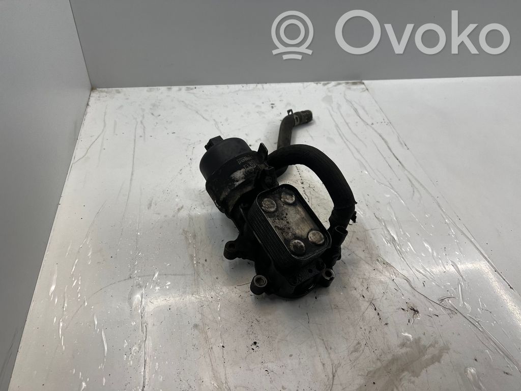 Volvo V50 Oil filter mounting bracket 