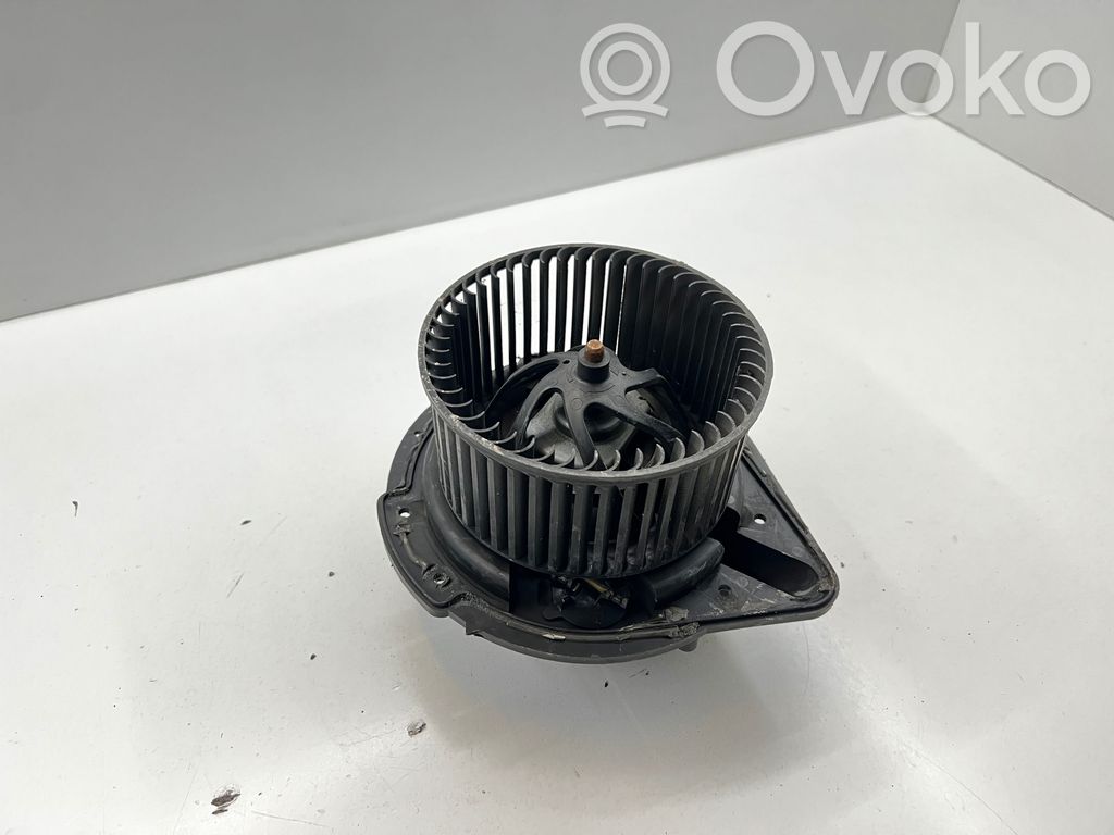 Audi A4 S4 B5 8D Ventilator aerotermă 