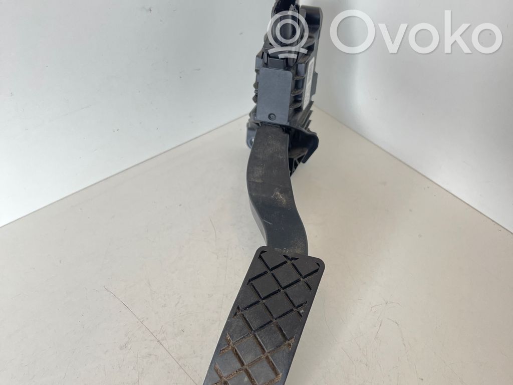 Volkswagen Golf VII Pedal del acelerador 