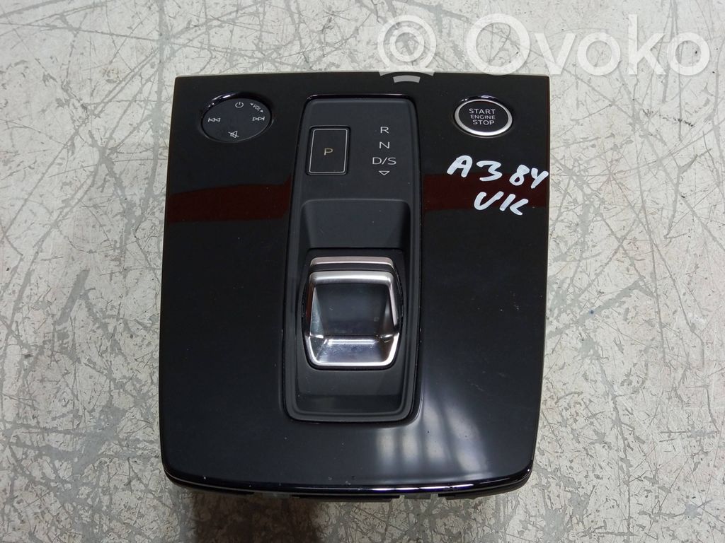 Audi A3 S3 8V Ramă consolă centrală 