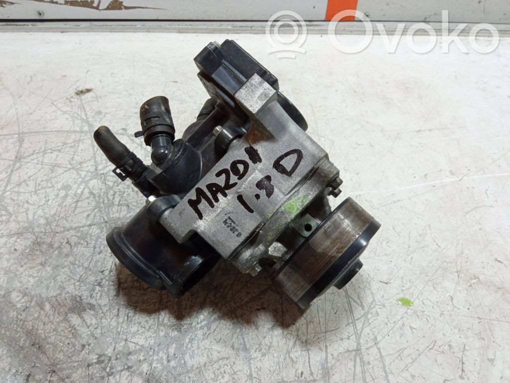 Mazda 3 Bomba de agua 