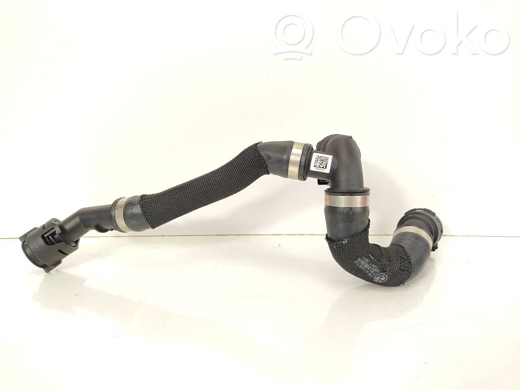 BMW 1 F70 Conductă/furtun lichid de răcire motor 