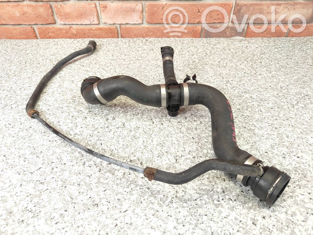 BMW 3 E90 E91 Conductă/furtun lichid de răcire motor 