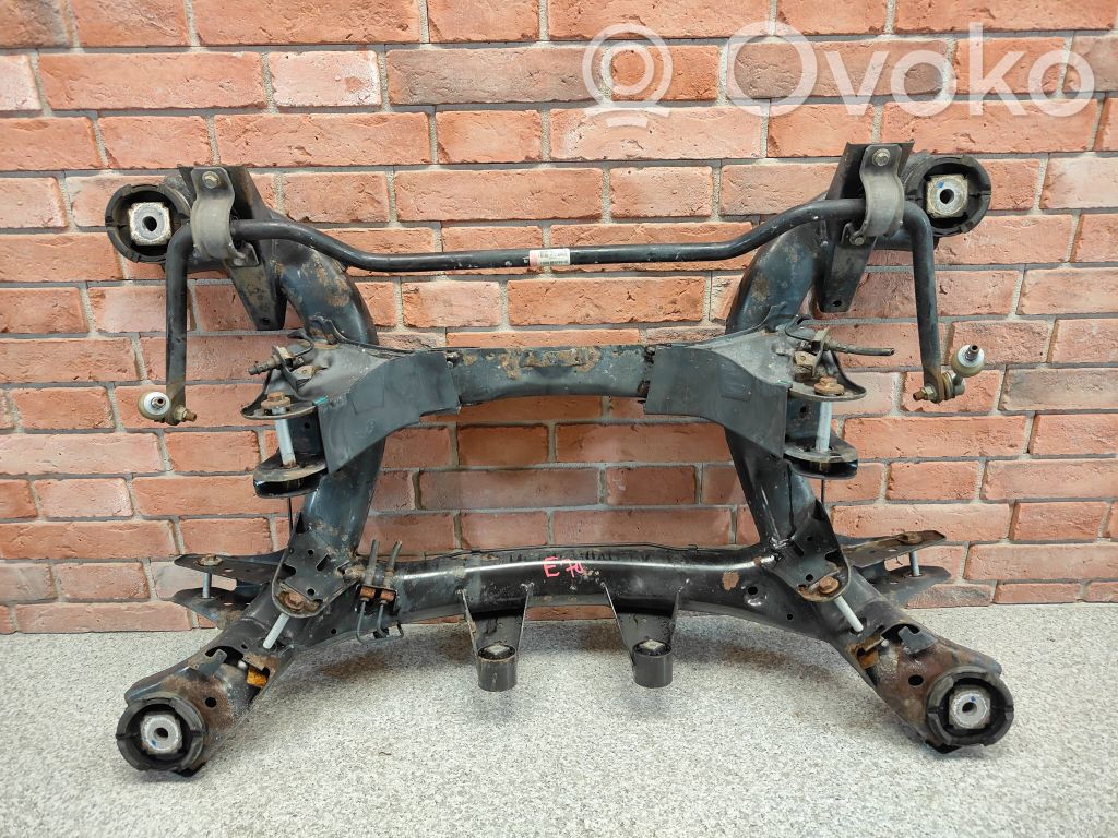 BMW X5 E70 Rama pomocnicza tylna 