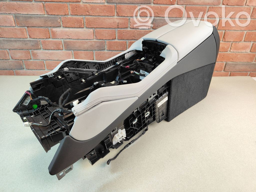 BMW X6 G06 Podłokietnik tunelu środkowego 