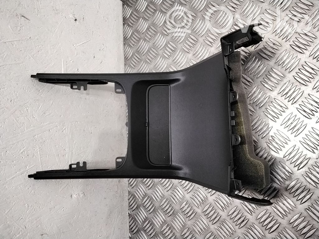 Volvo V70 Center console 