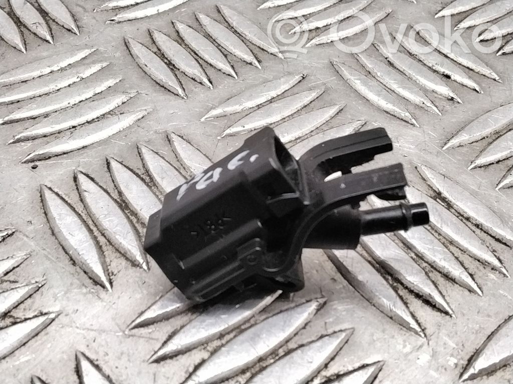 Chrysler Pacifica Windshield washer spray nozzle 