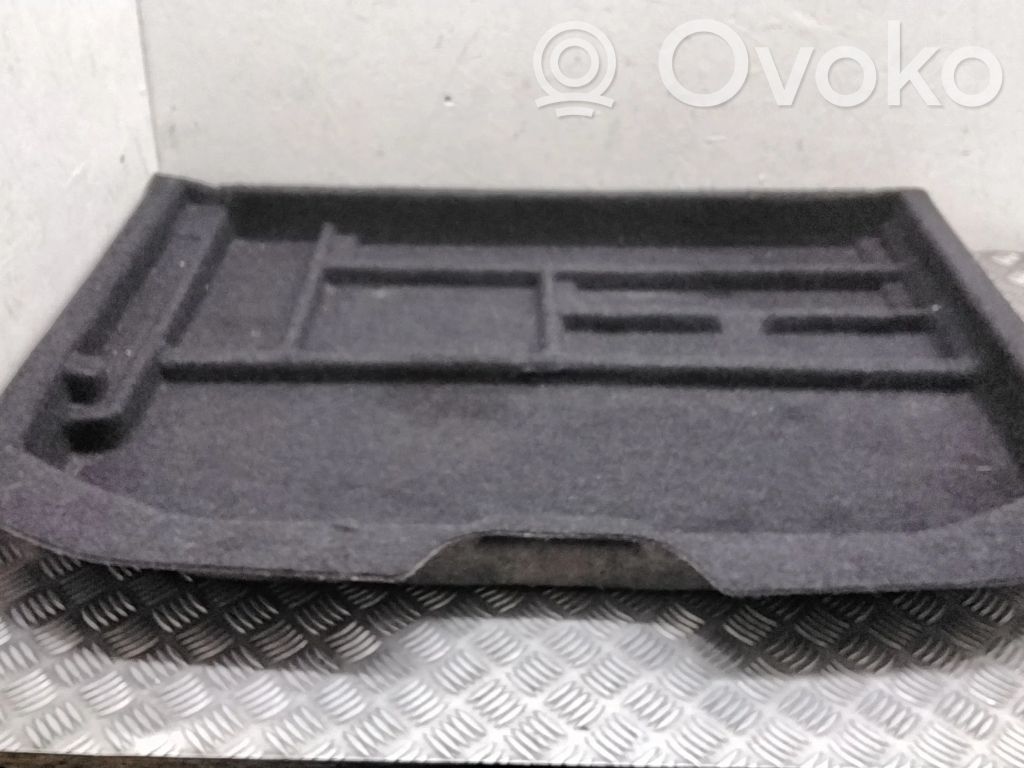 Volvo V70 Daiktadėžė bagažinėje 