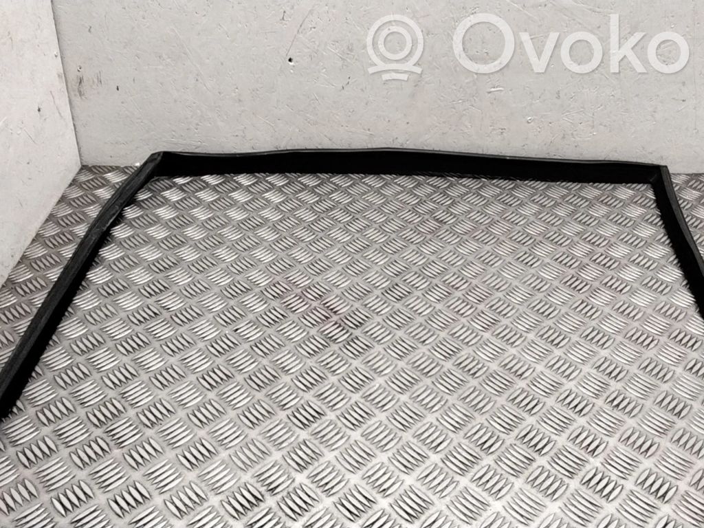 BMW X5 E70 Cheder cauciuc geam față 