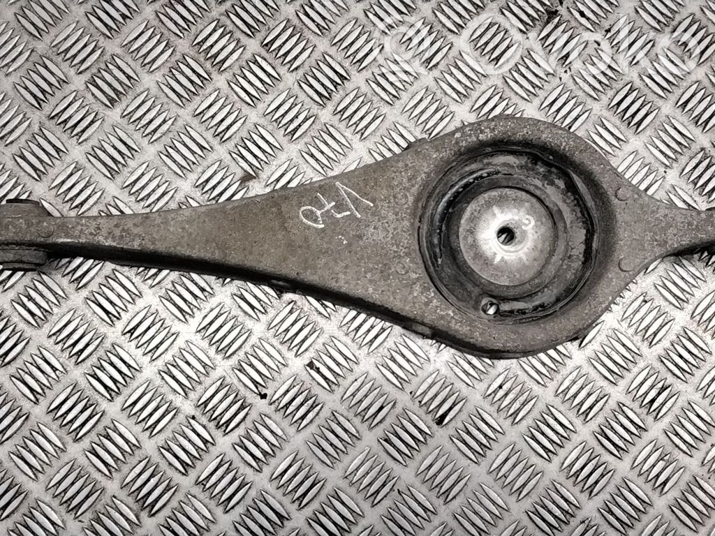 Volvo V70 Querlenker Achsschenkel hinten 