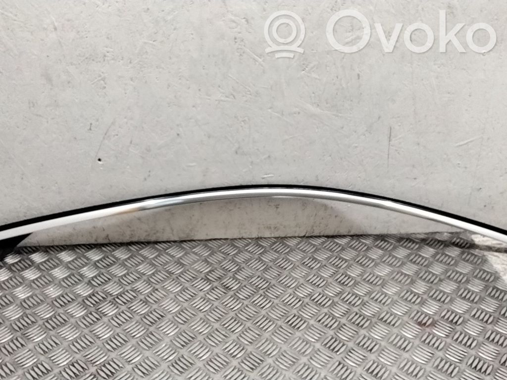 Volvo V70 Listón embellecedor de la ventana de la puerta delantera 