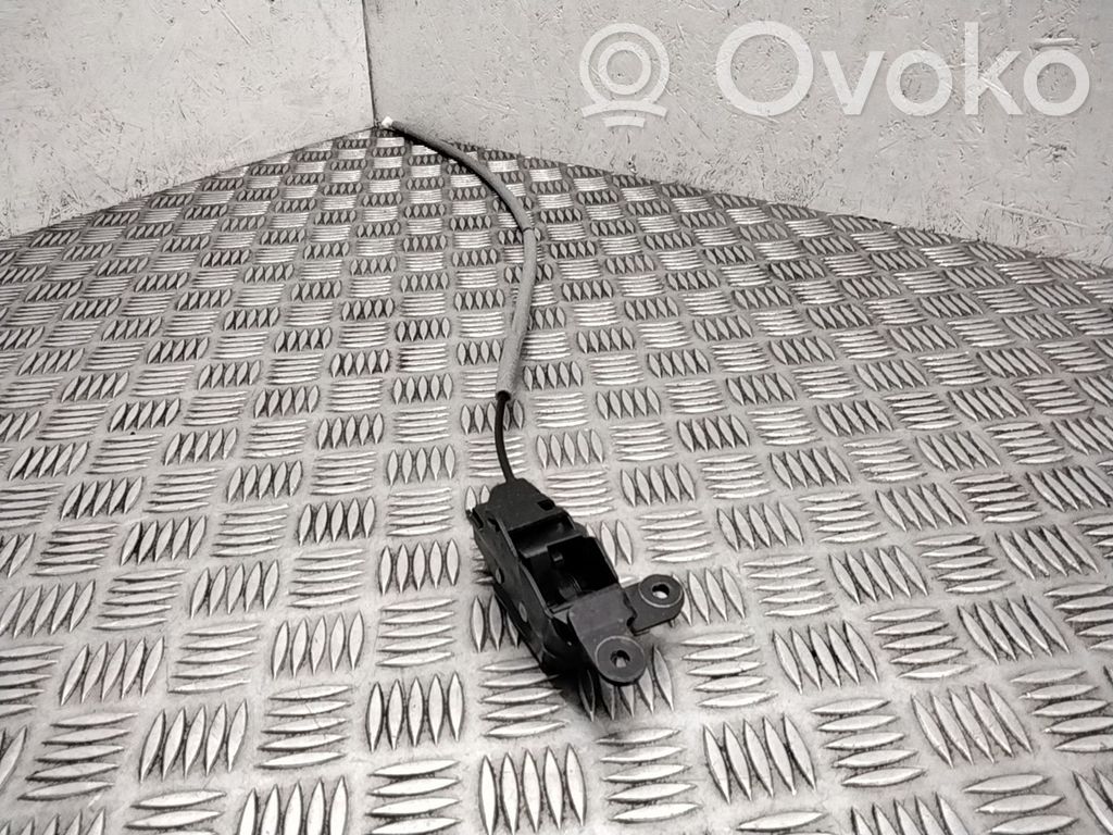 Tailgate lock latch   7149630,958585