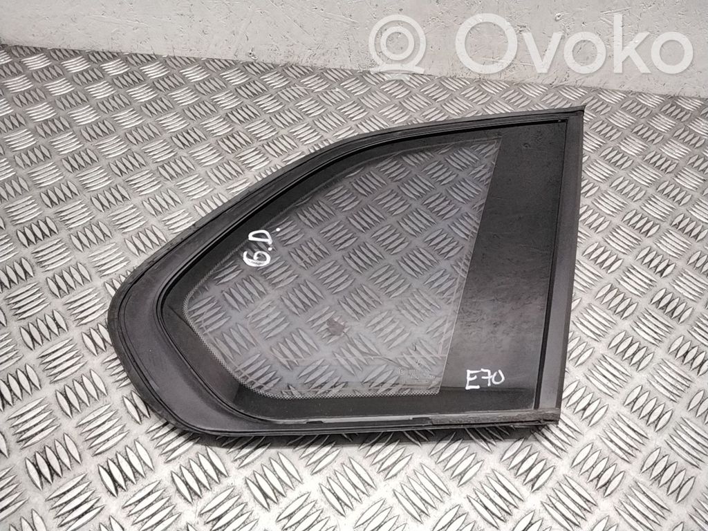 BMW X5 E70 Rear side window 