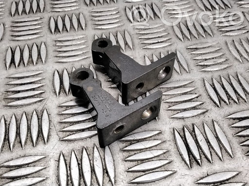 Front door hinge set   4G0831402A,4G0831402B