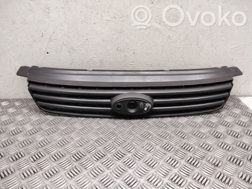 Ford Kuga I Front bumper upper radiator grill 