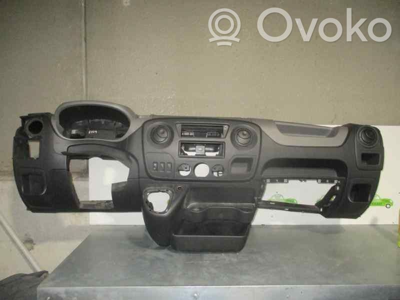 Renault Master III Panelė 
