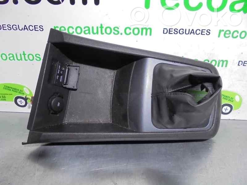 KIA Pro Cee'd I Contour de levier de vitesses 