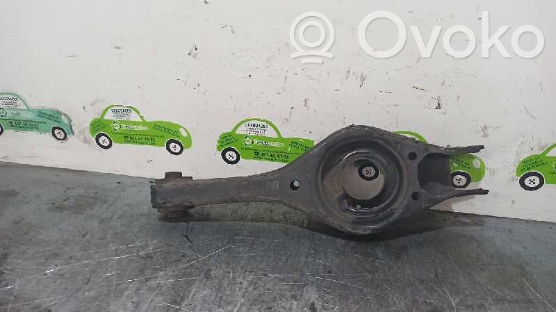Hyundai i30 Wahacz tylny 