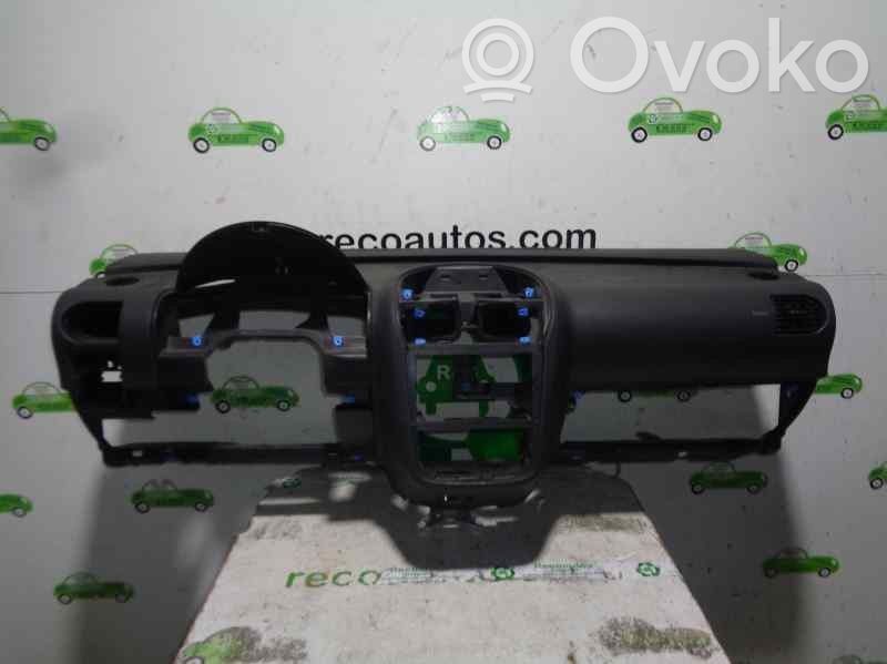 Opel Tigra B Dashboard 