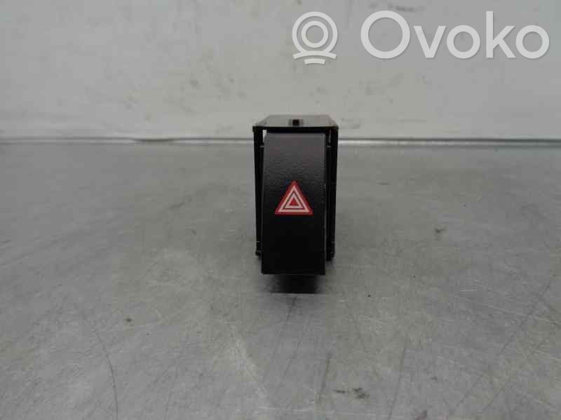 Lexus CT 200H Hazard light switch 