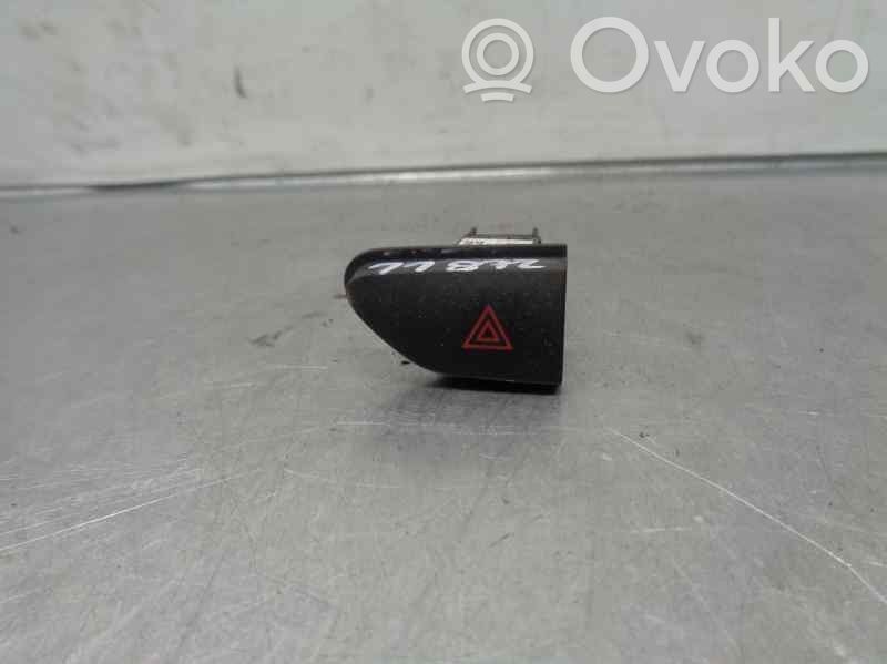 Renault Clio IV Hazard light switch 