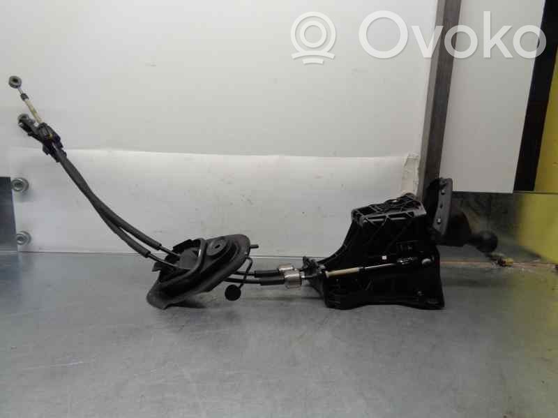 Pavarų perjungimo traukė   9814652680
