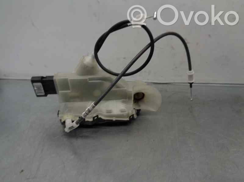 Opel Combo E Rear door lock 