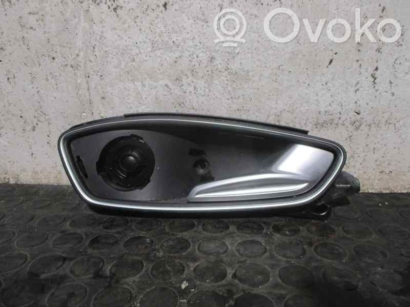 Audi A1 Manecilla interna puerta trasera 