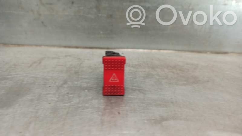 Iveco Daily 4th gen Hazard light switch 