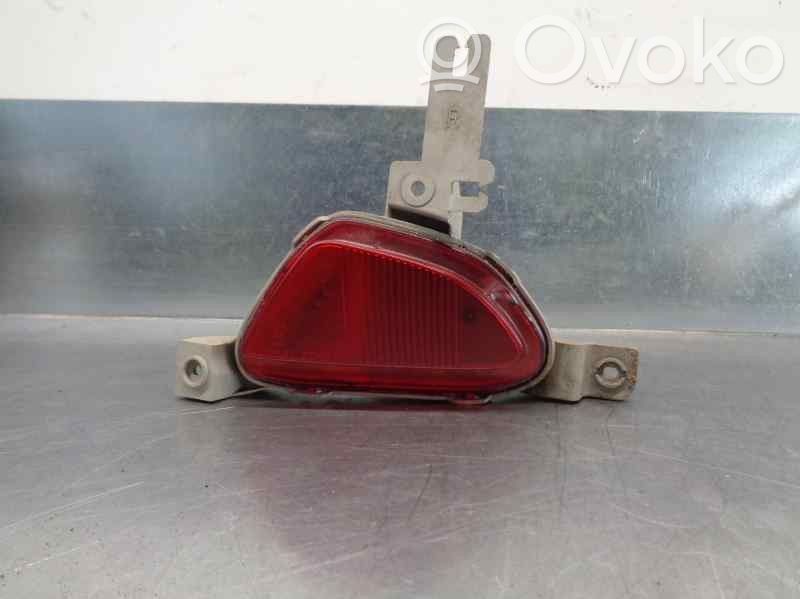 Mazda 2 Miglas lukturis aizmugurē 