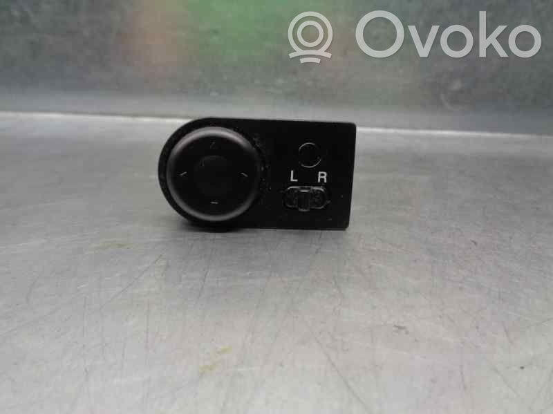 Chevrolet Aveo Wing mirror switch 