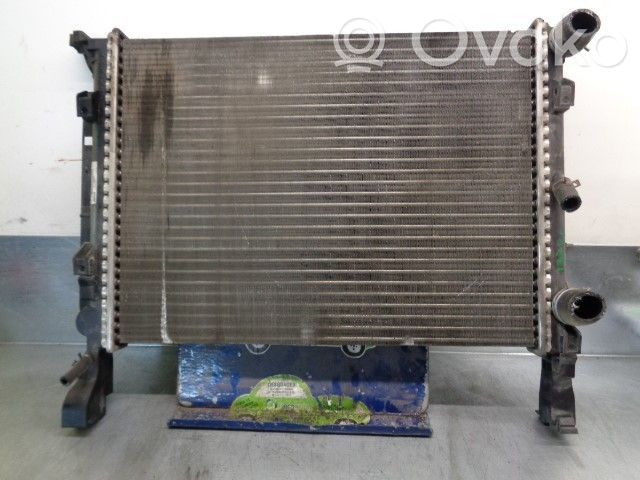 Renault Kangoo II Coolant radiator 