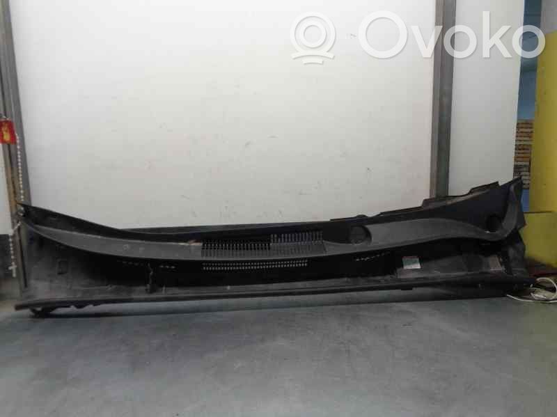 Toyota Corolla E160 E170 Tuulilasin lista 