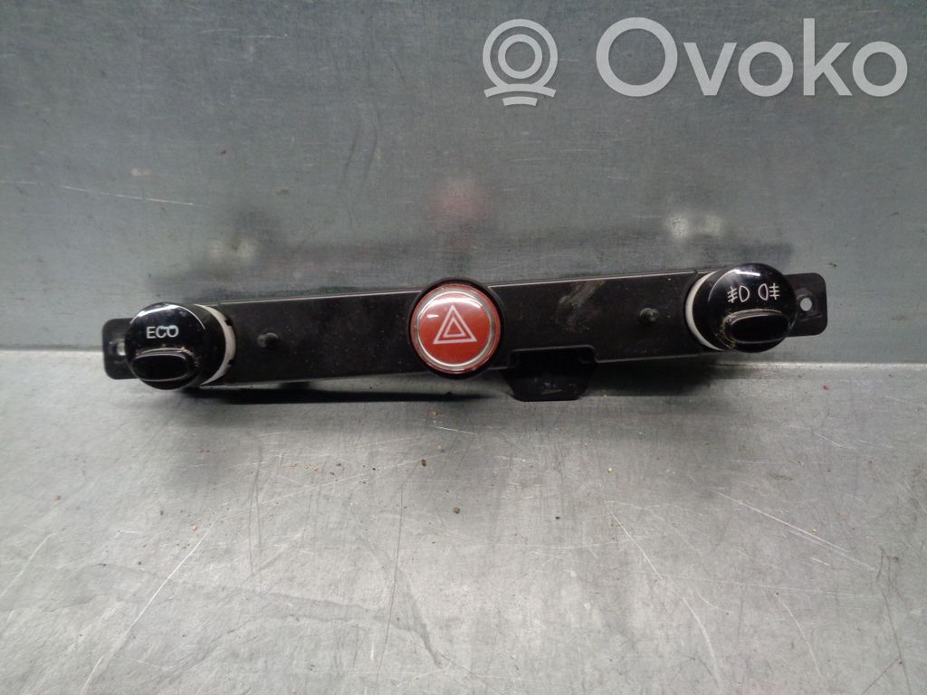 Fiat 500 Abarth Hazard light switch 
