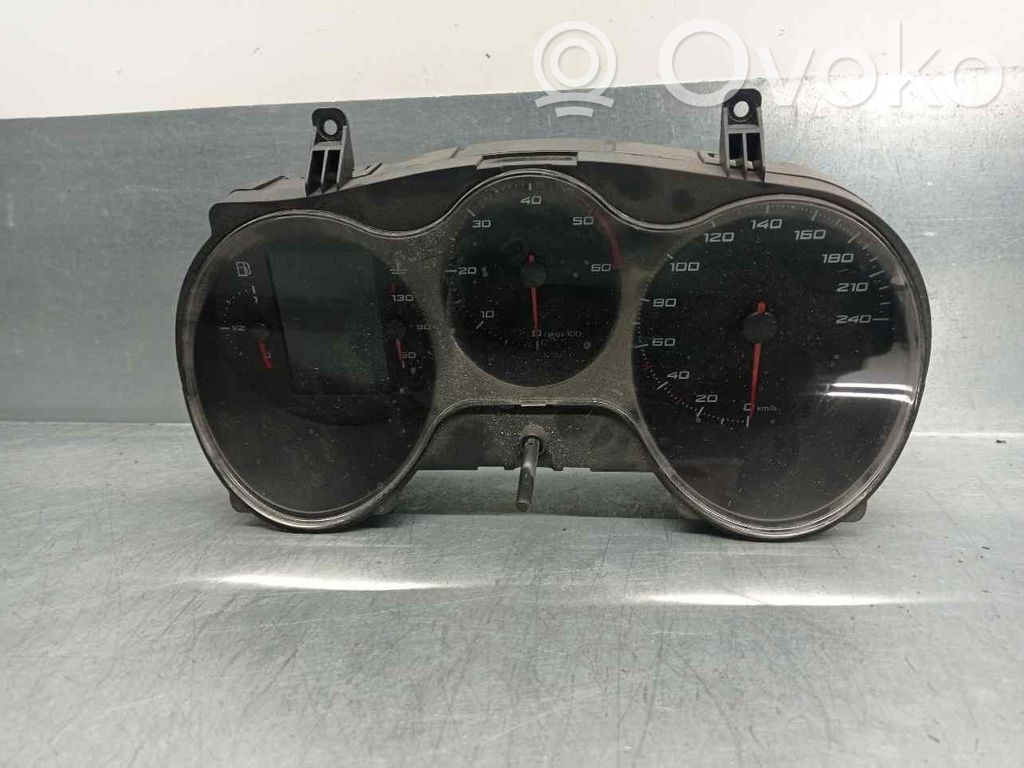 Seat Altea Speedometer (instrument cluster) 