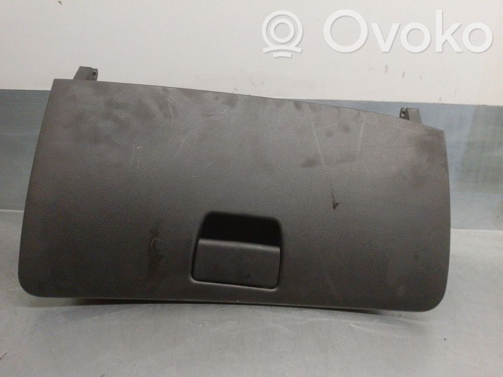 Chevrolet Aveo Luna de la puerta delantera cuatro puertas 