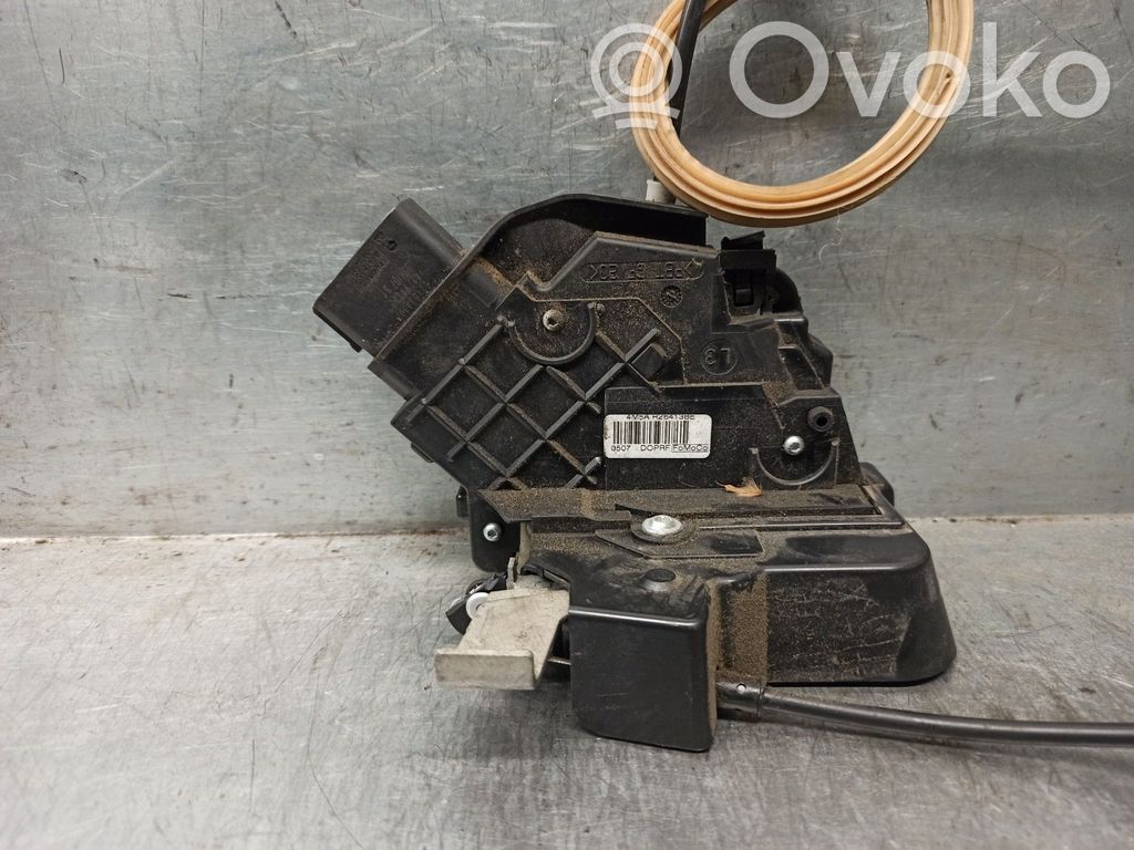 Ford Focus Aizmugurē slēdzene 