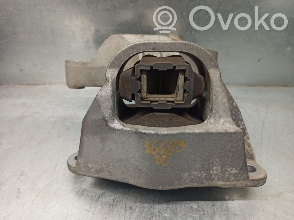 Dacia Logan Pick-Up Engine mount bracket 