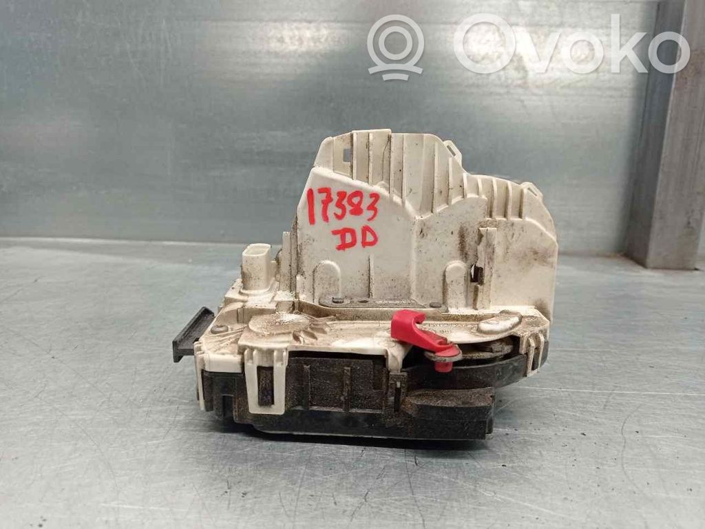 Dodge Avenger Front door lock 