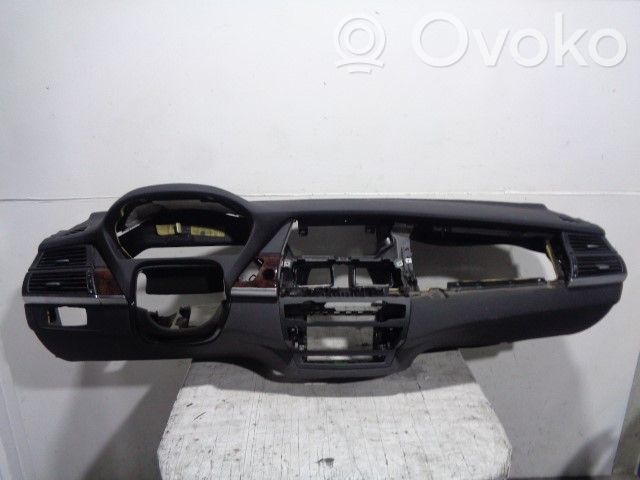 Dashboard   51456974547,NEGRO